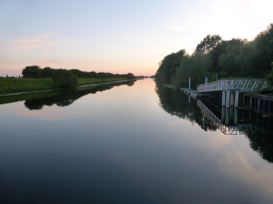 an image of the river Witham early in the evening
